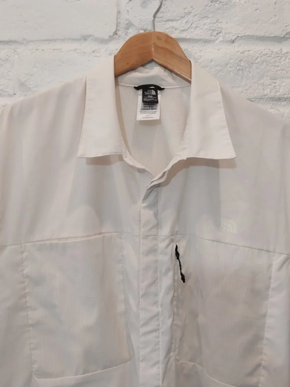 The North Face Men's XXL Light Range Shirt Beige Short Sleeve Button Up Vented .